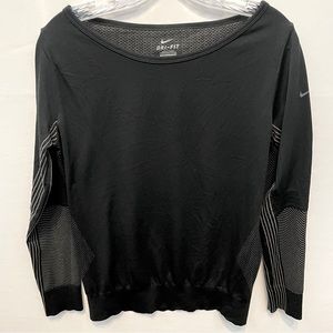 Nike Better World Women’s Black Dri Fit Running Reflective Long Sleeve Top Sz M